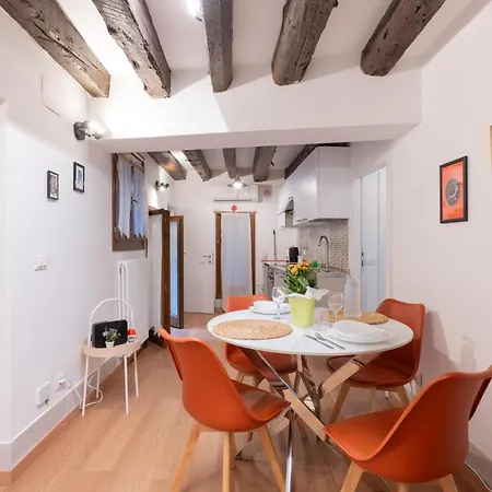 Casa Dei Greci Close By Biennale And San Marco شقة *