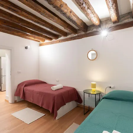Casa Dei Greci Close By Biennale And San Marco