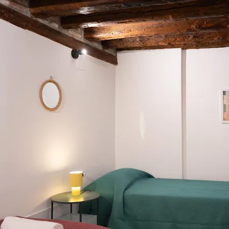 Casa Dei Greci Close By Biennale And San Marco شقة